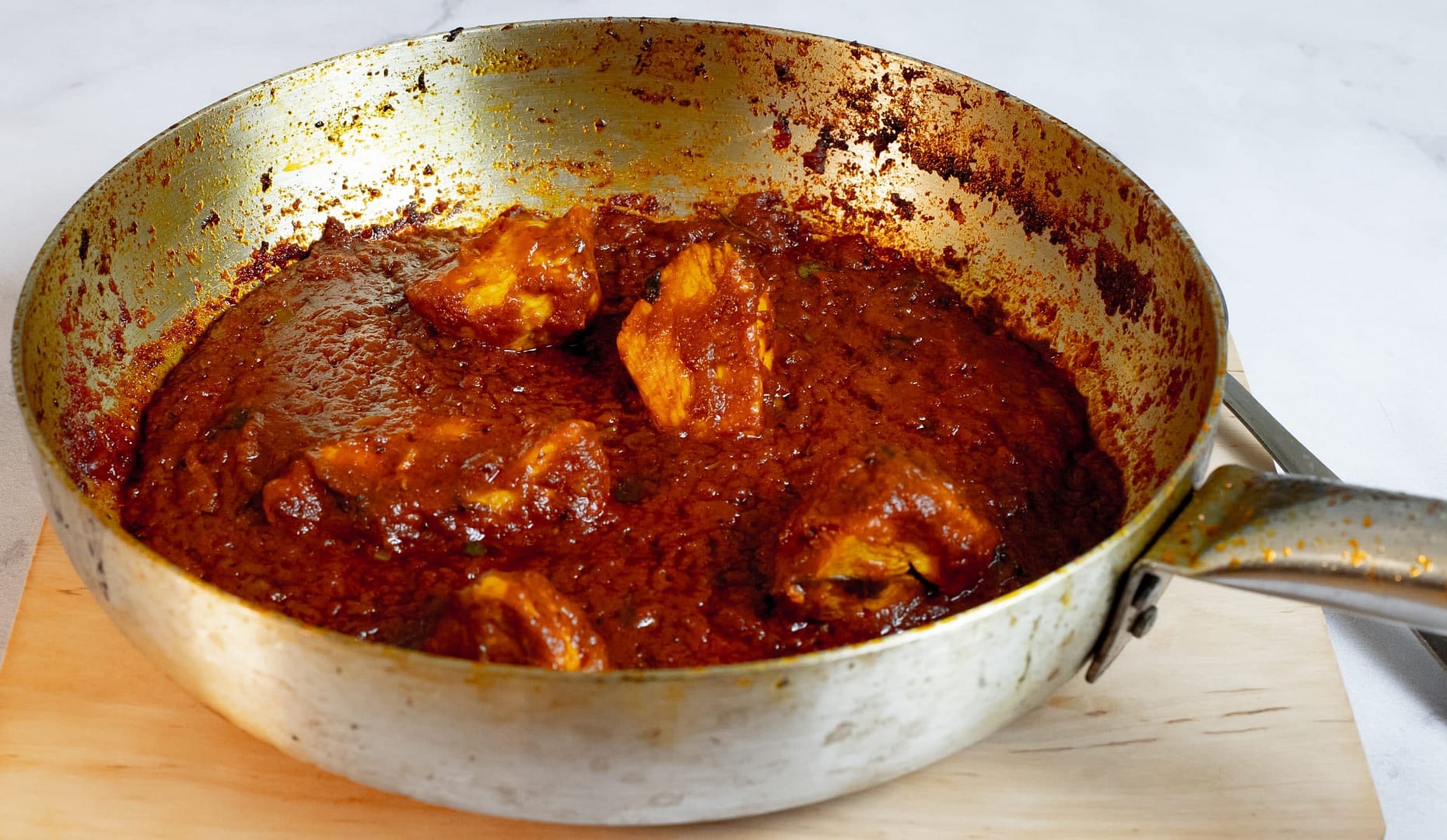 Curry in Aluminium Frying Pan